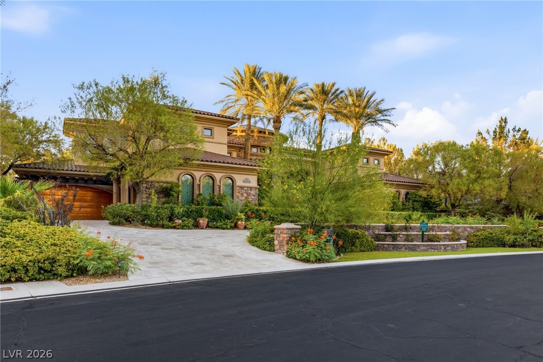 18 Olympia Hills Circle