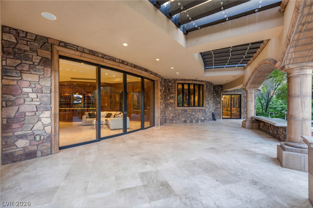 18 Olympia Hills Circle