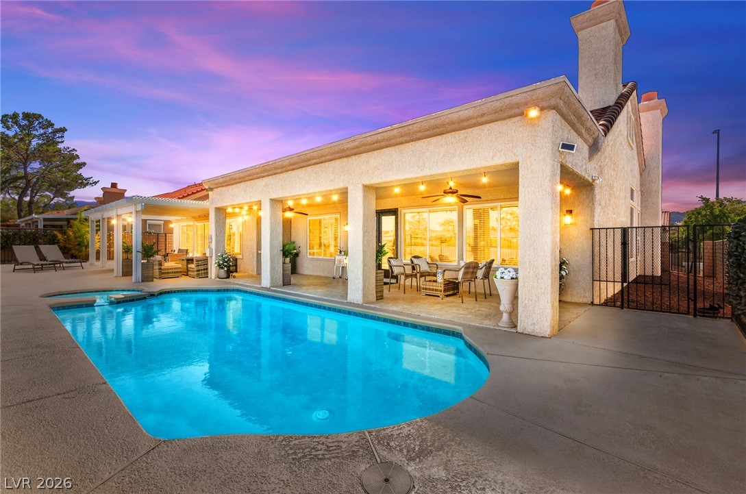 2900 Crown Ridge Drive