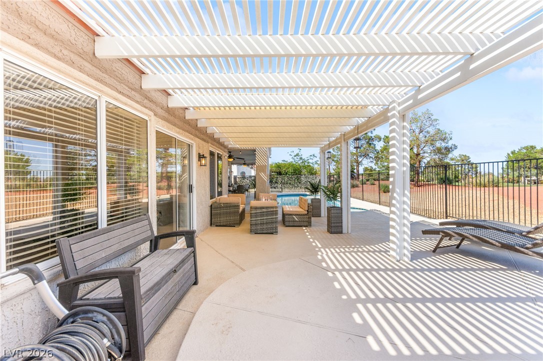 2900 Crown Ridge Drive