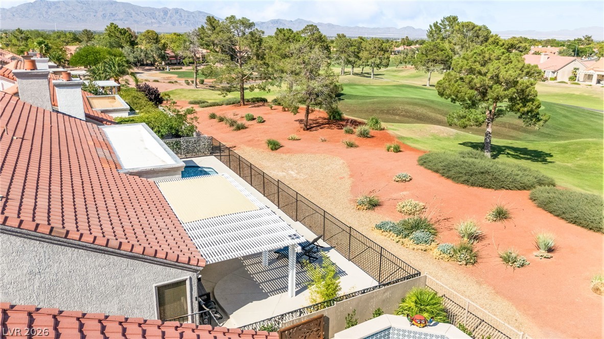 2900 Crown Ridge Drive