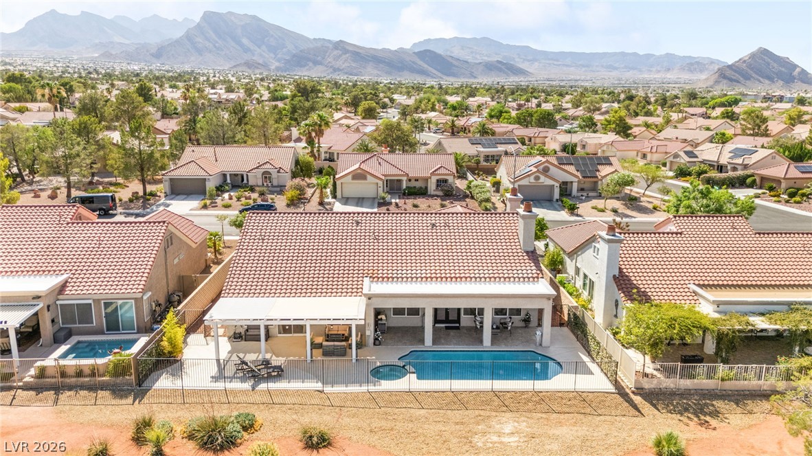 2900 Crown Ridge Drive