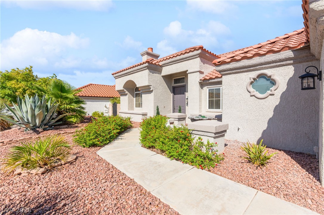 2900 Crown Ridge Drive