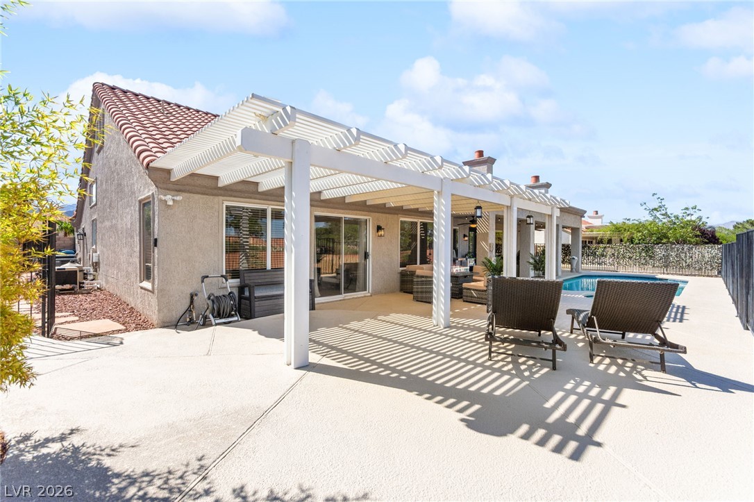 2900 Crown Ridge Drive
