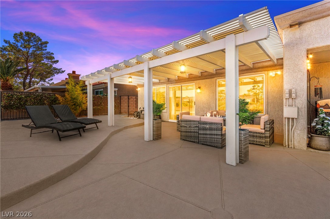 2900 Crown Ridge Drive