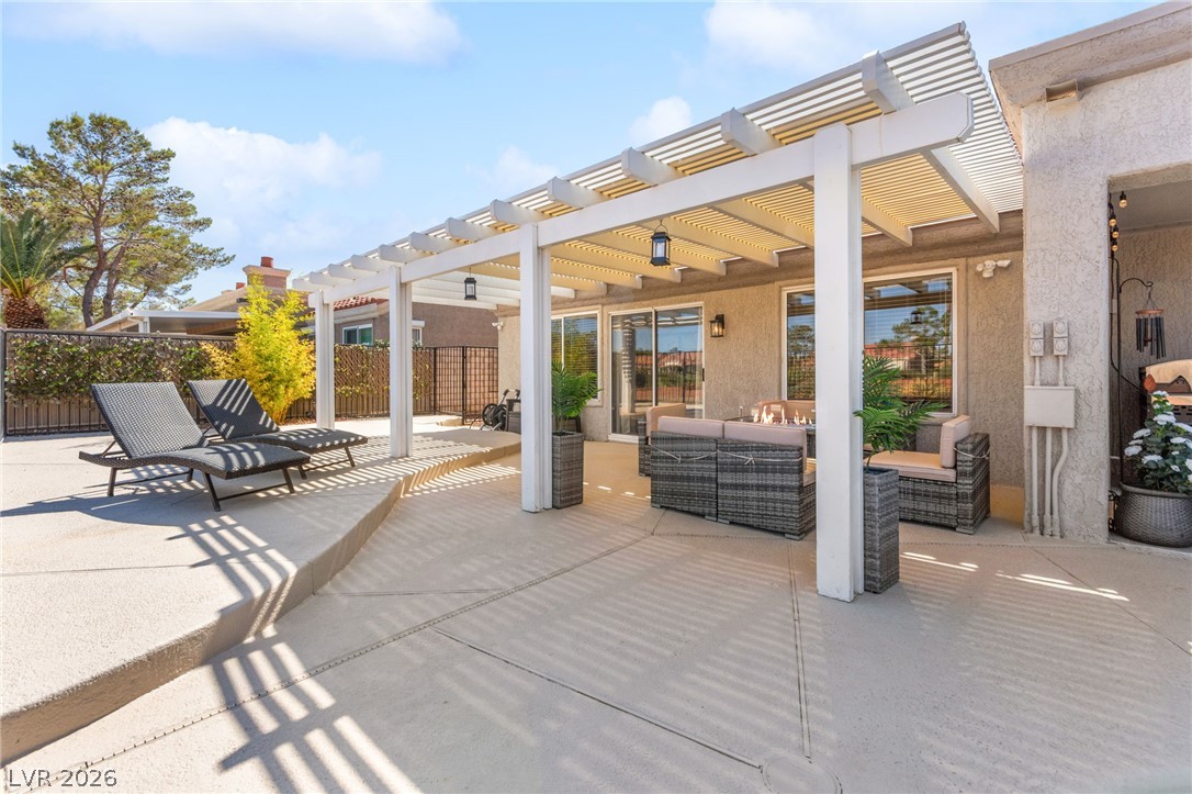 2900 Crown Ridge Drive