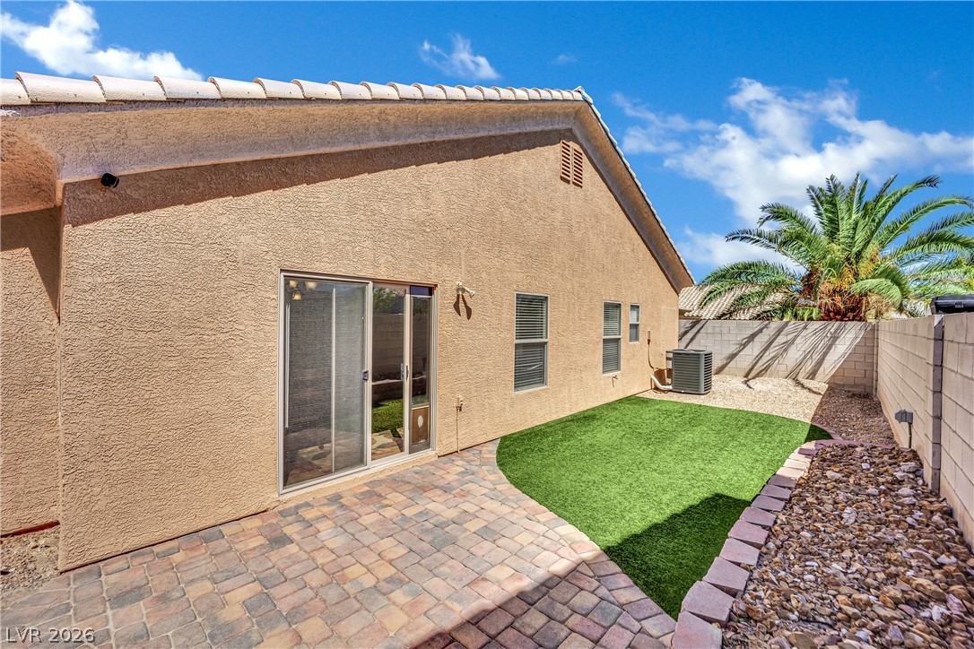 86 Harbor Coast Street