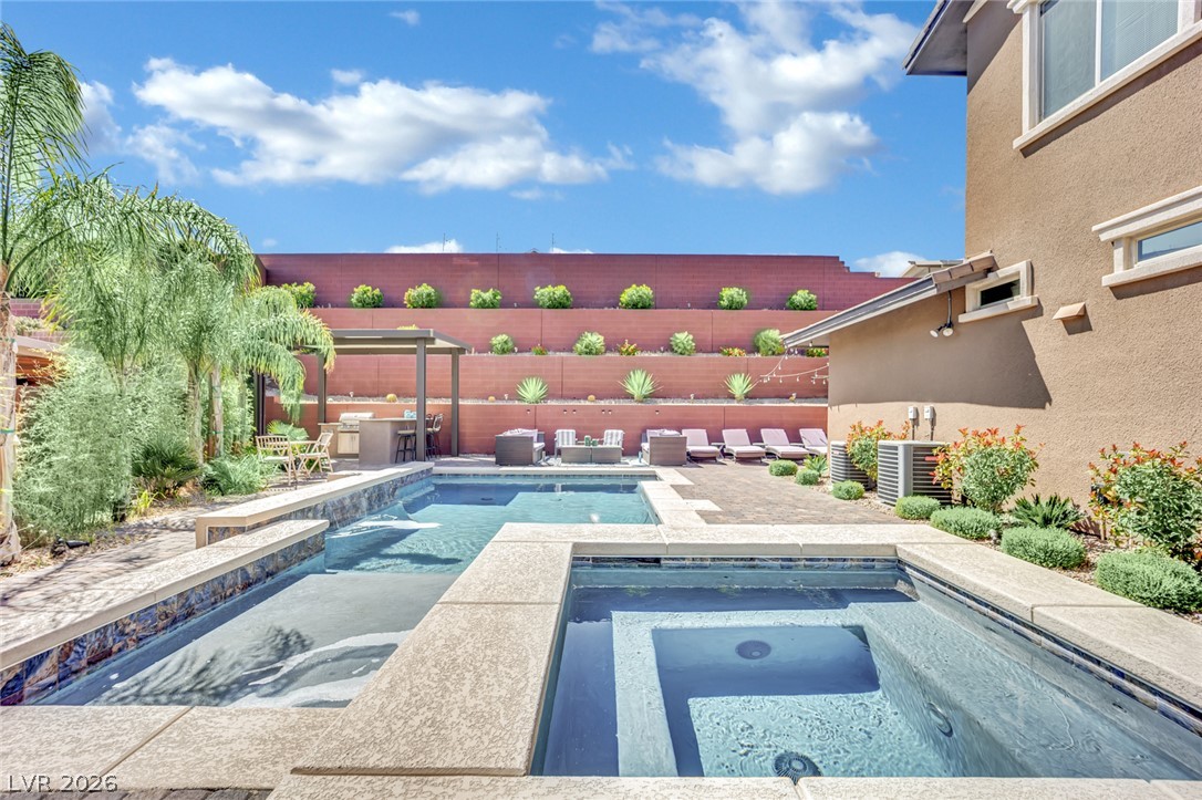 5523 Kyle Peak Court