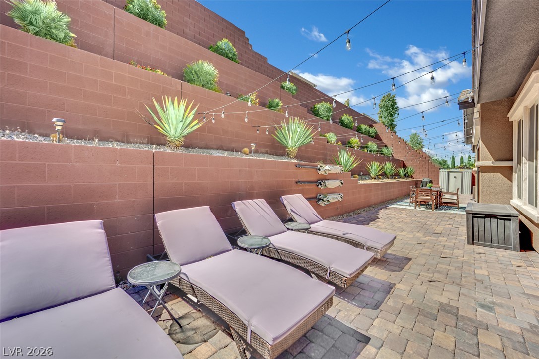 5523 Kyle Peak Court