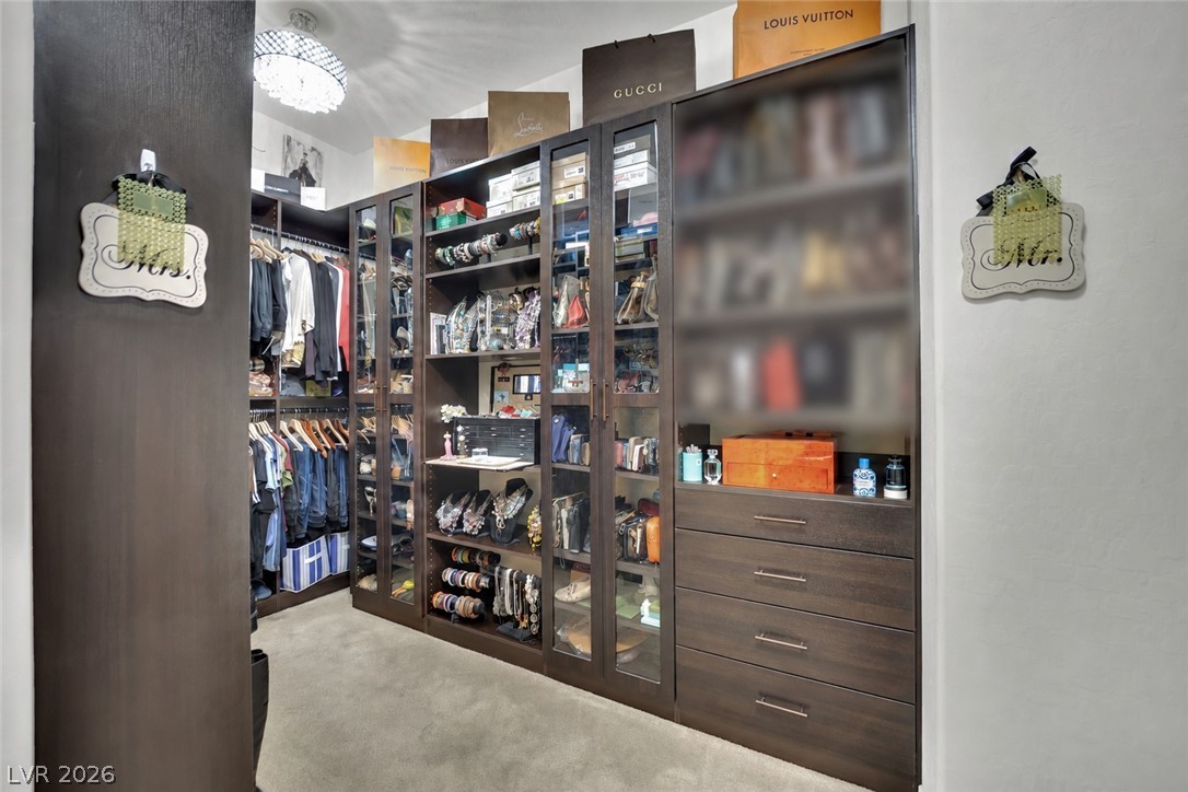 5523 Kyle Peak Court