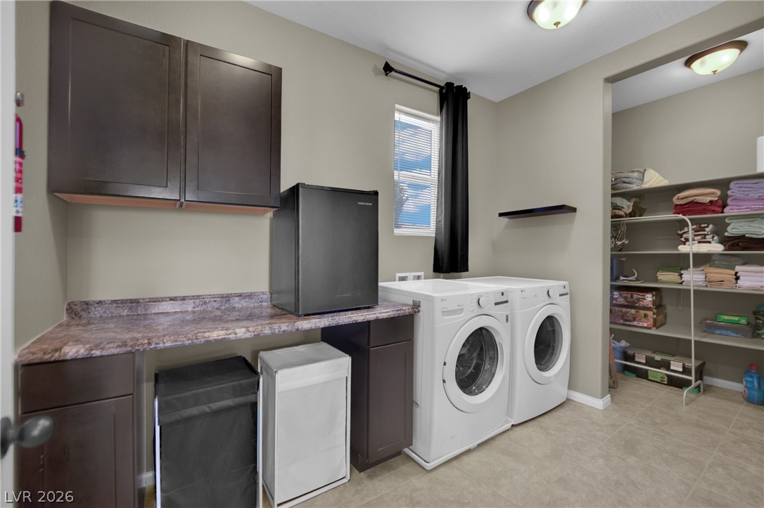 5523 Kyle Peak Court