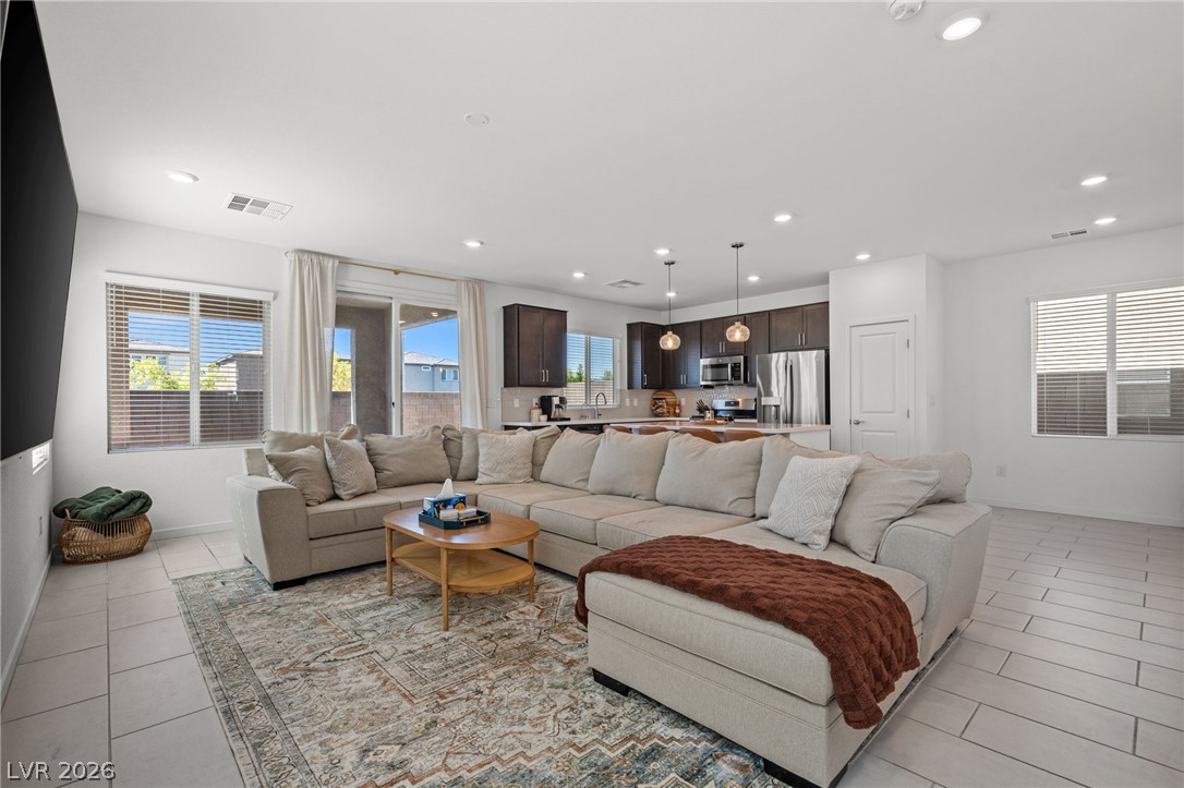 2915 Roaming Palmer Road