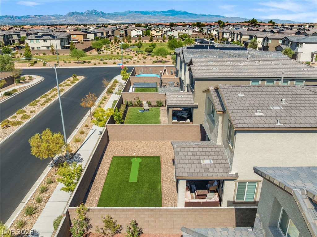 2915 Roaming Palmer Road
