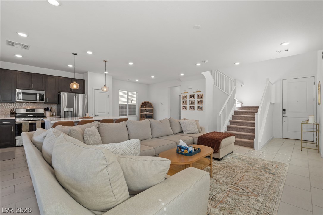 2915 Roaming Palmer Road