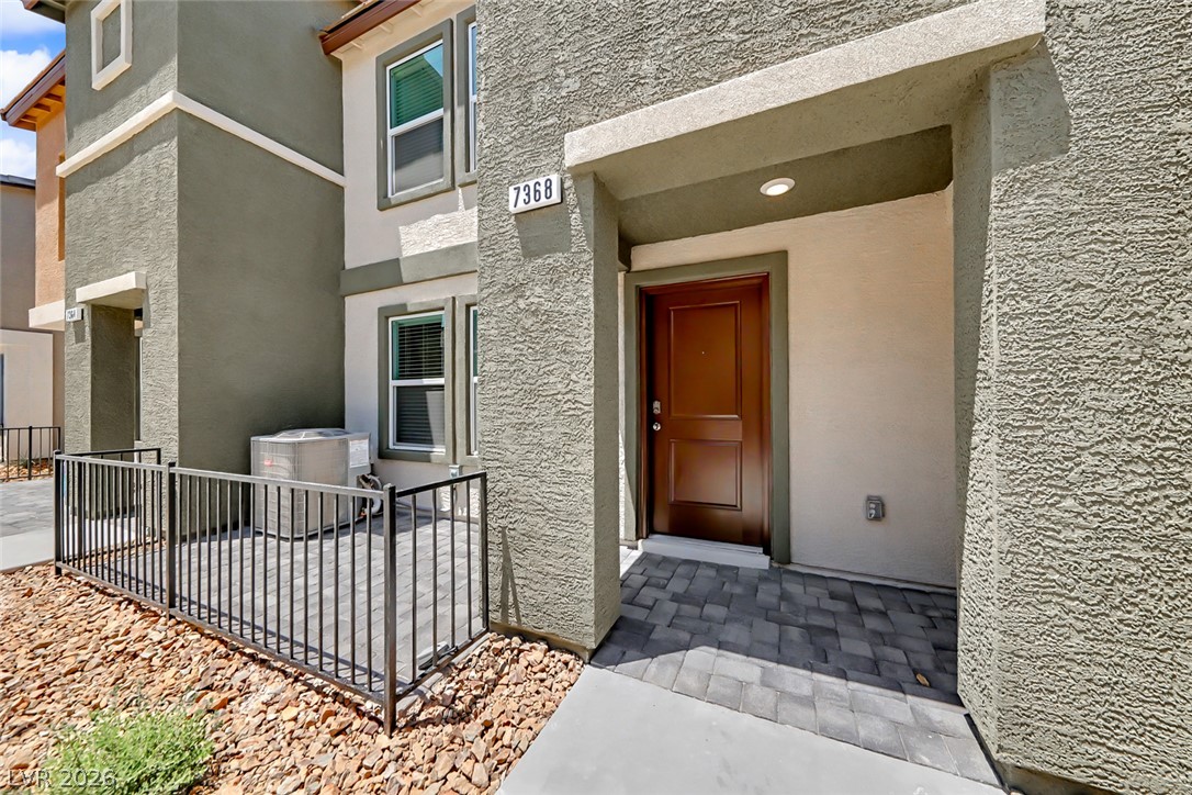 7368 Joanna Brook Street