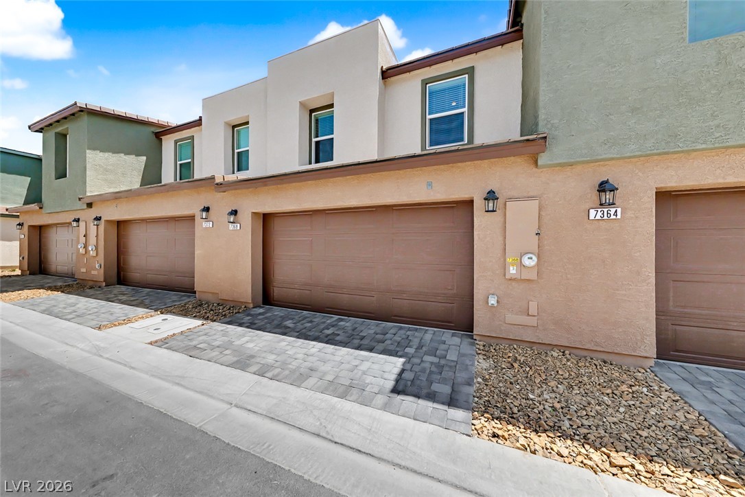 7368 Joanna Brook Street