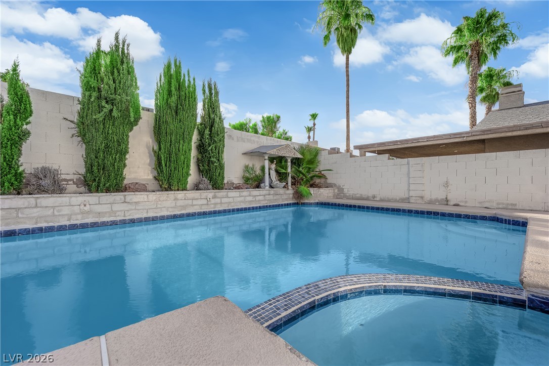 5073 Stormy Circle