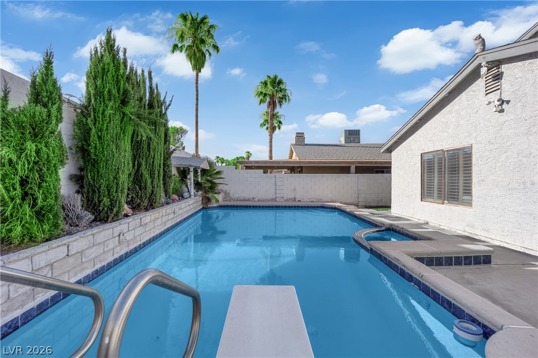 5073 Stormy Circle