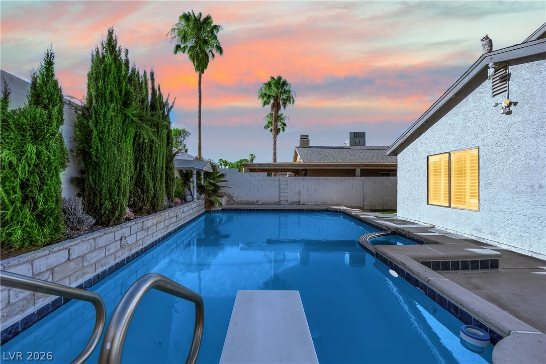 5073 Stormy Circle