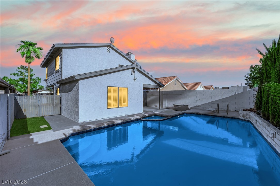 5073 Stormy Circle