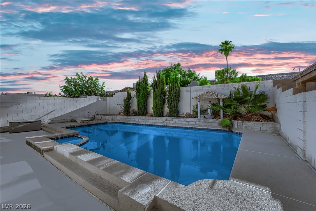 5073 Stormy Circle