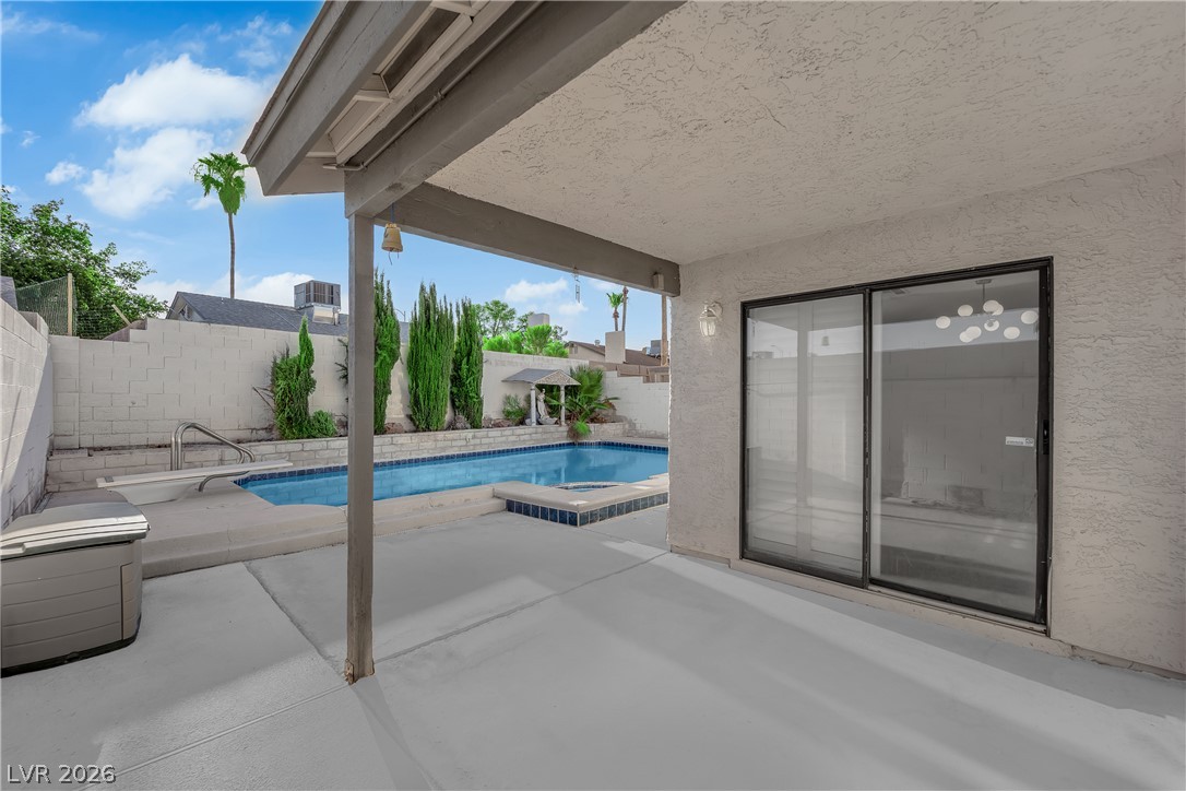 5073 Stormy Circle