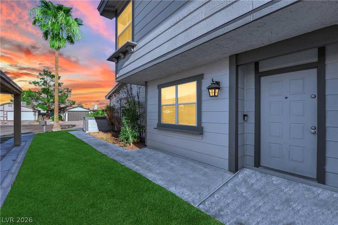 5073 Stormy Circle