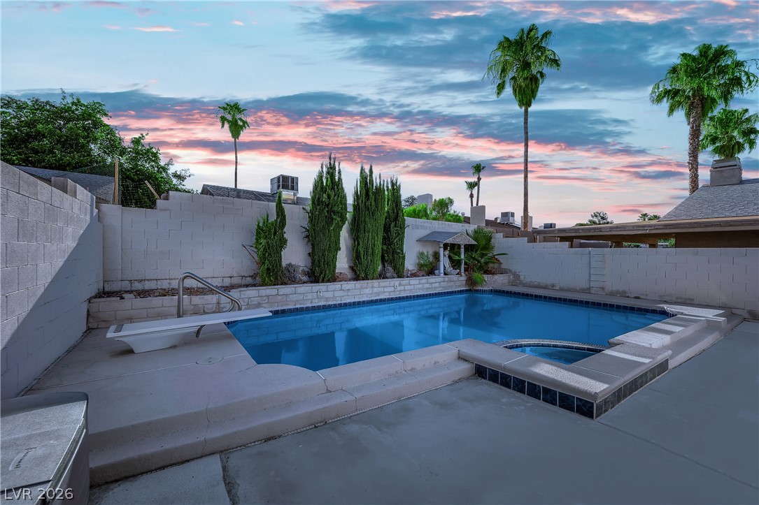 5073 Stormy Circle