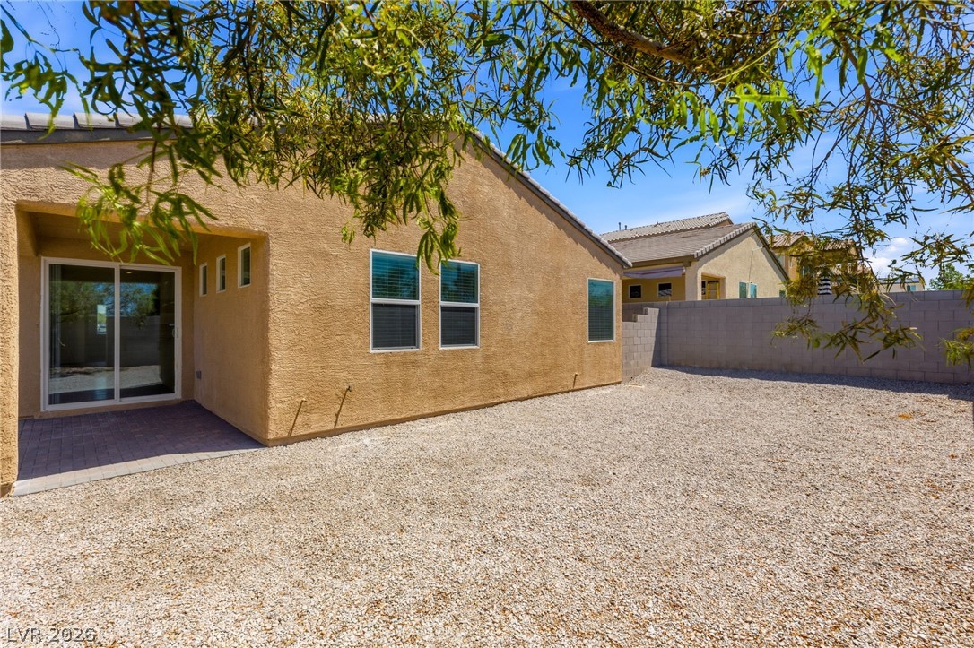 6829 Painted Morning Avenue