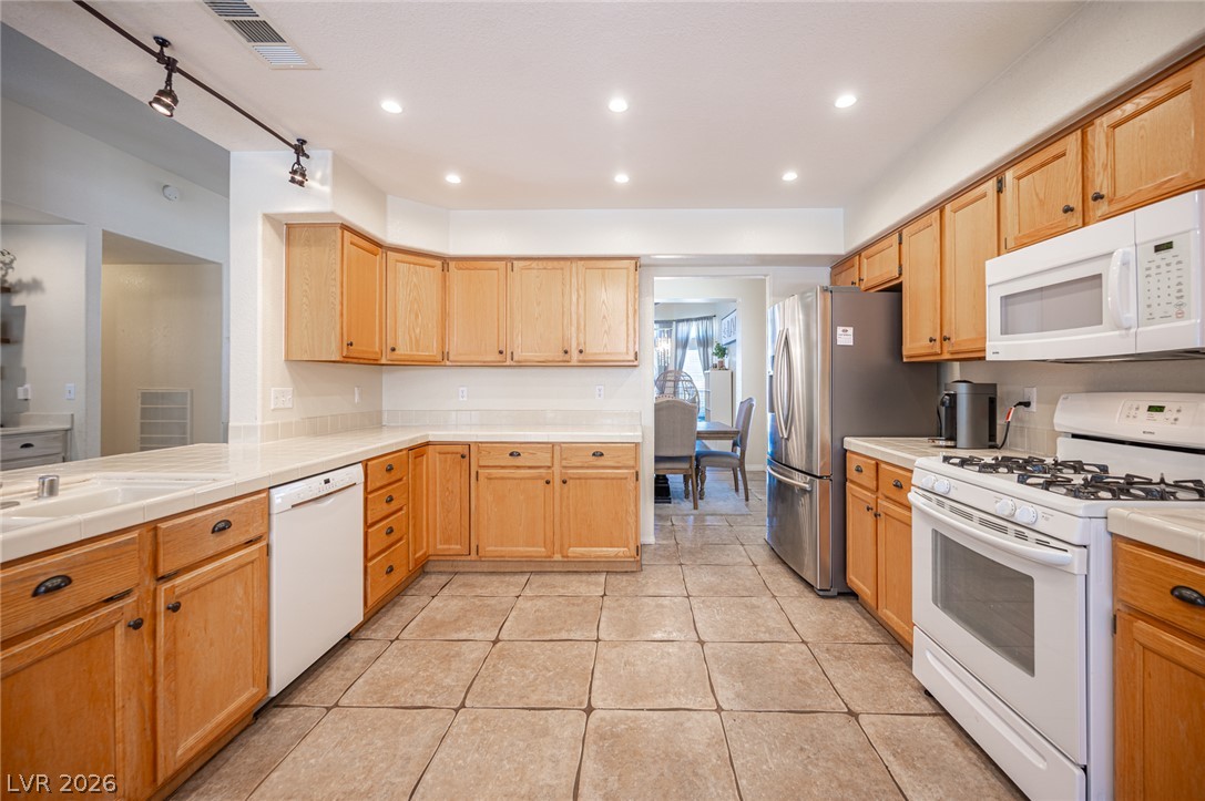3116 Saint Tropez Street