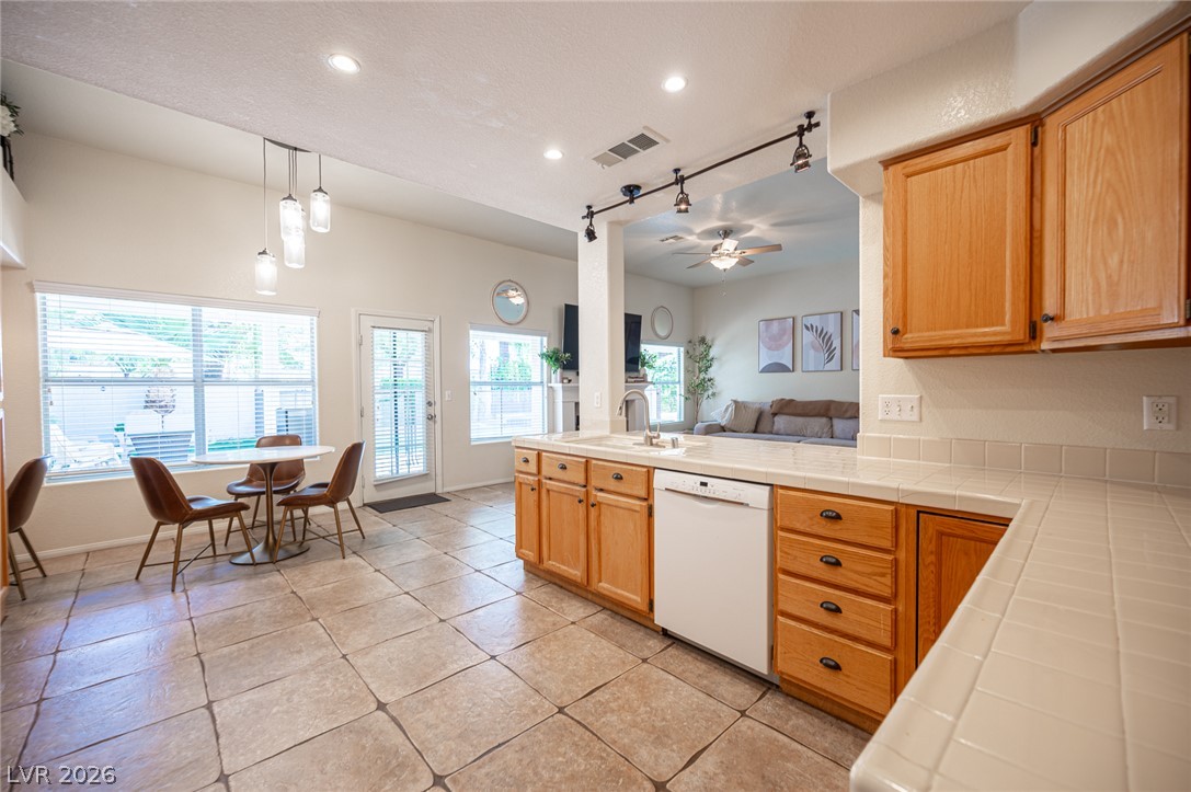 3116 Saint Tropez Street