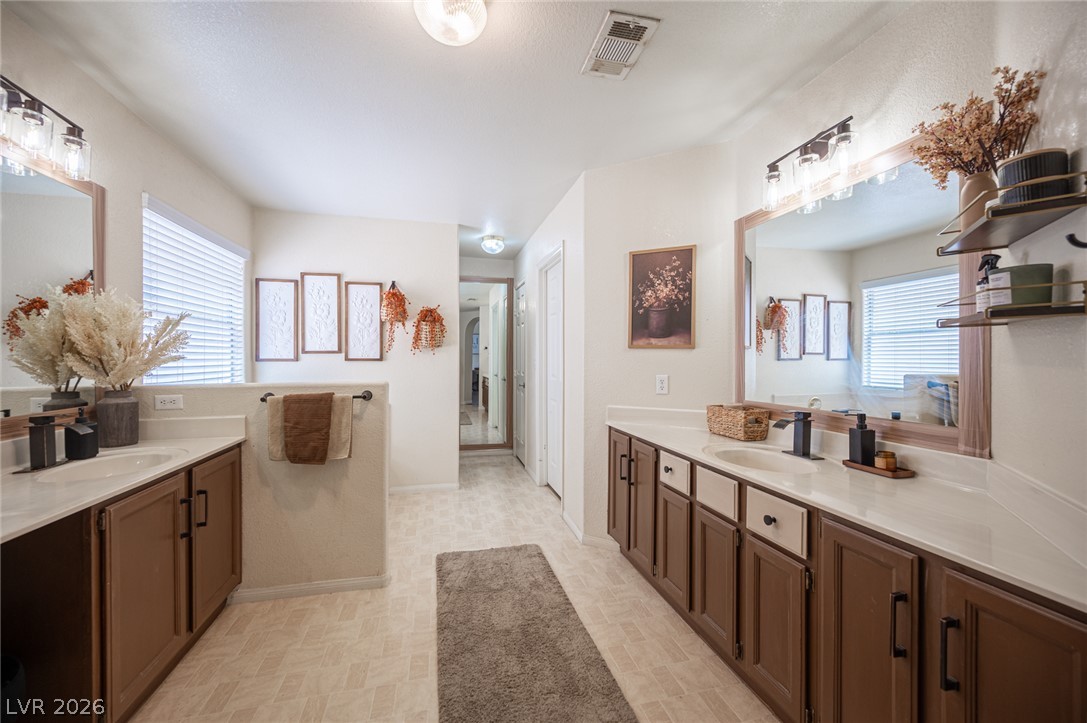 3116 Saint Tropez Street