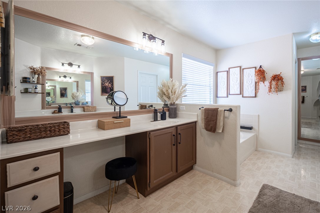 3116 Saint Tropez Street