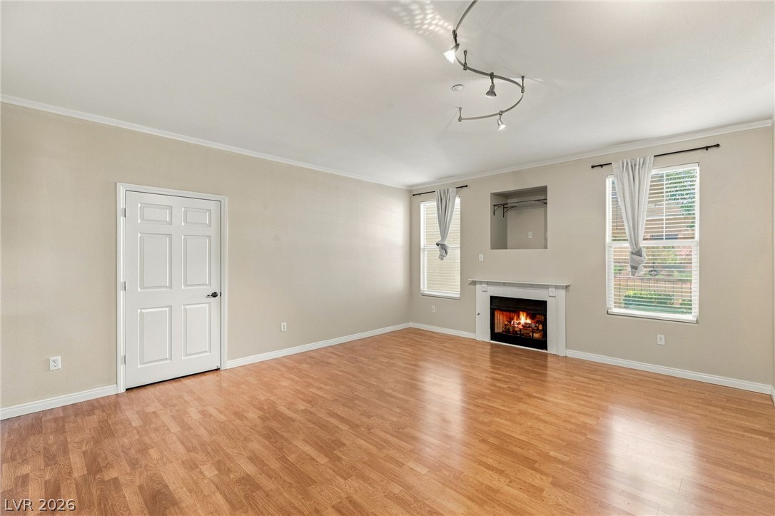 5855 Valley Drive 1080