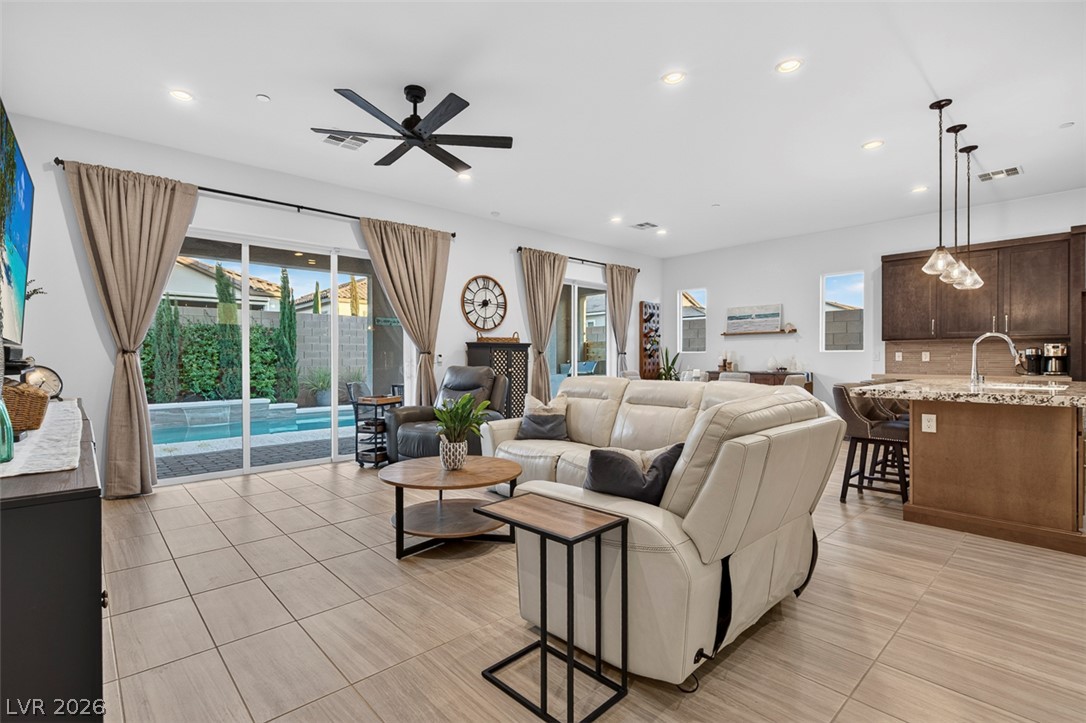 578 Sandpiper Run Lane