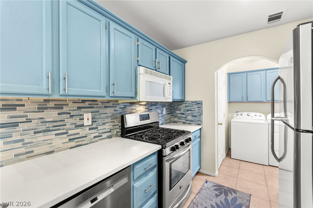 903 Twinkling Sky Avenue