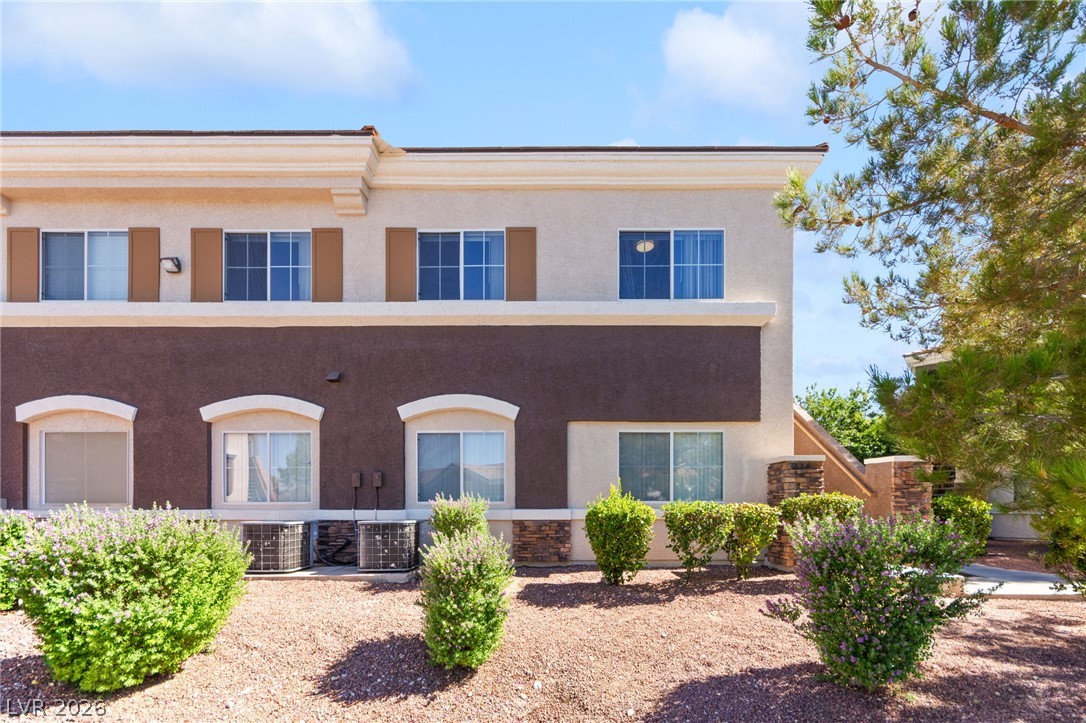 9303 Gilcrease Avenue 2175