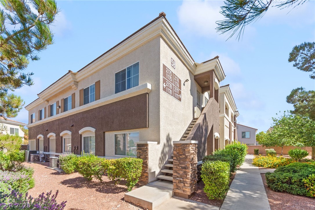 9303 Gilcrease Avenue 2175