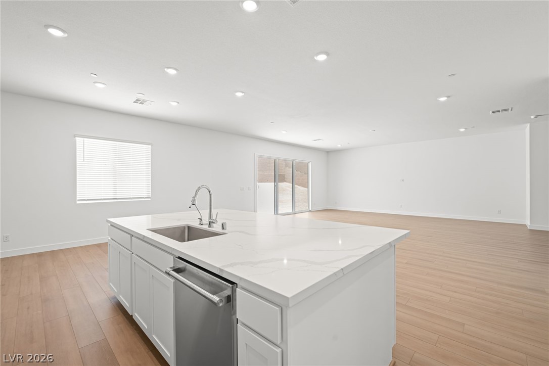 5133 Dusk Skyscape Street