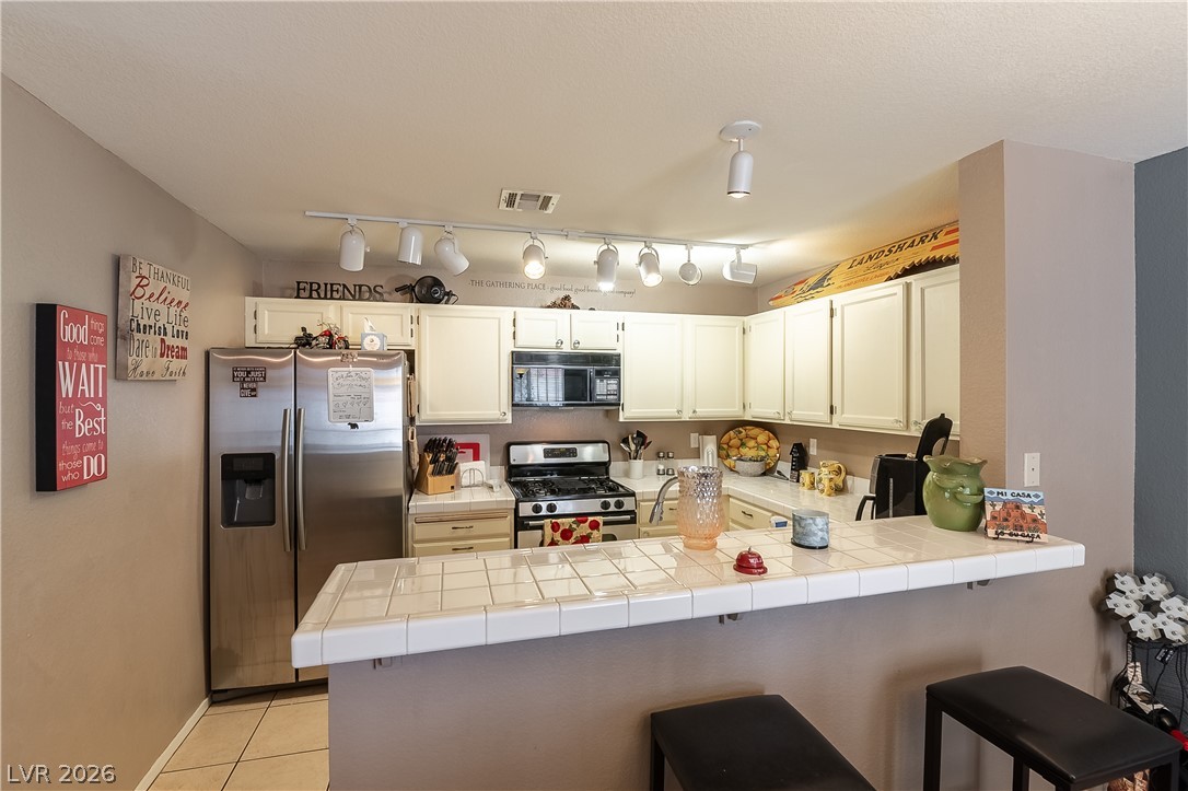 8452 Boseck Drive 287