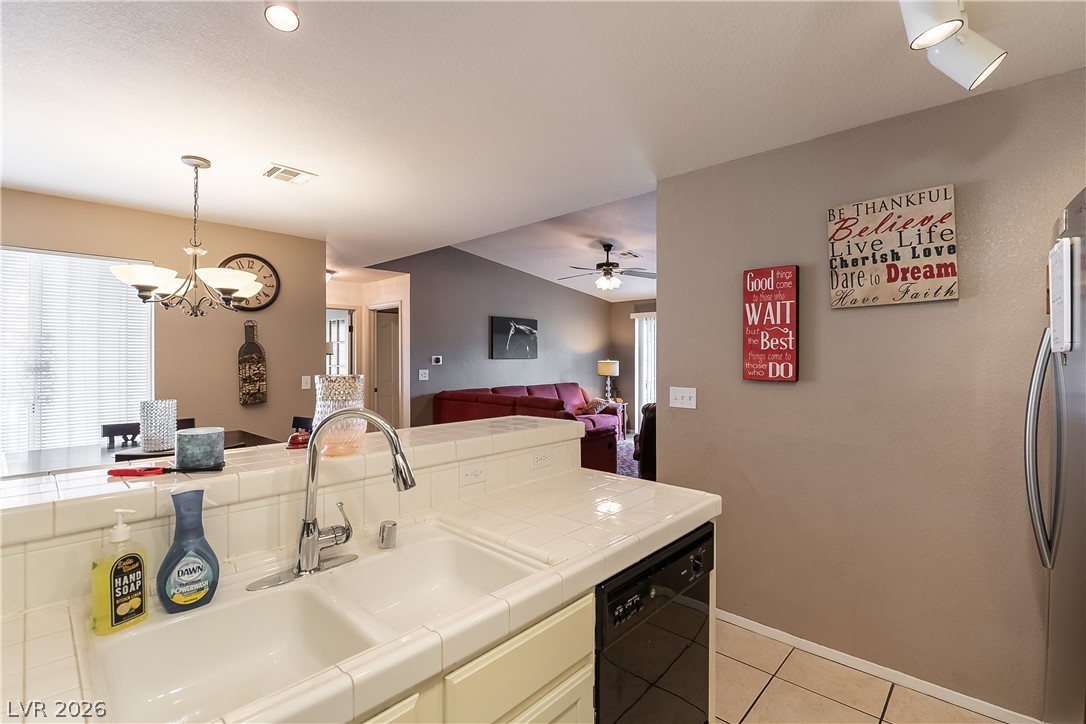 8452 Boseck Drive 287