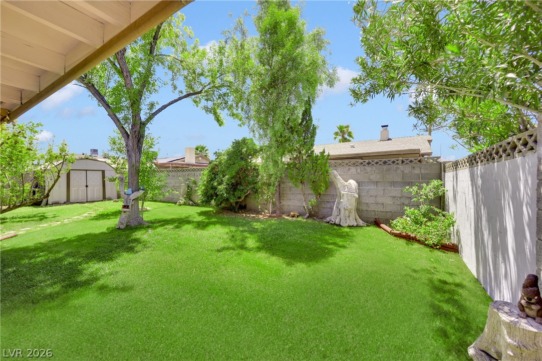 1825 Shadow Mountain Place