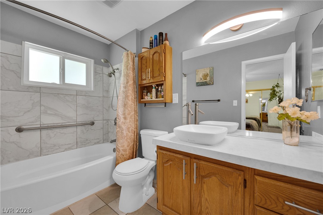 1825 Shadow Mountain Place