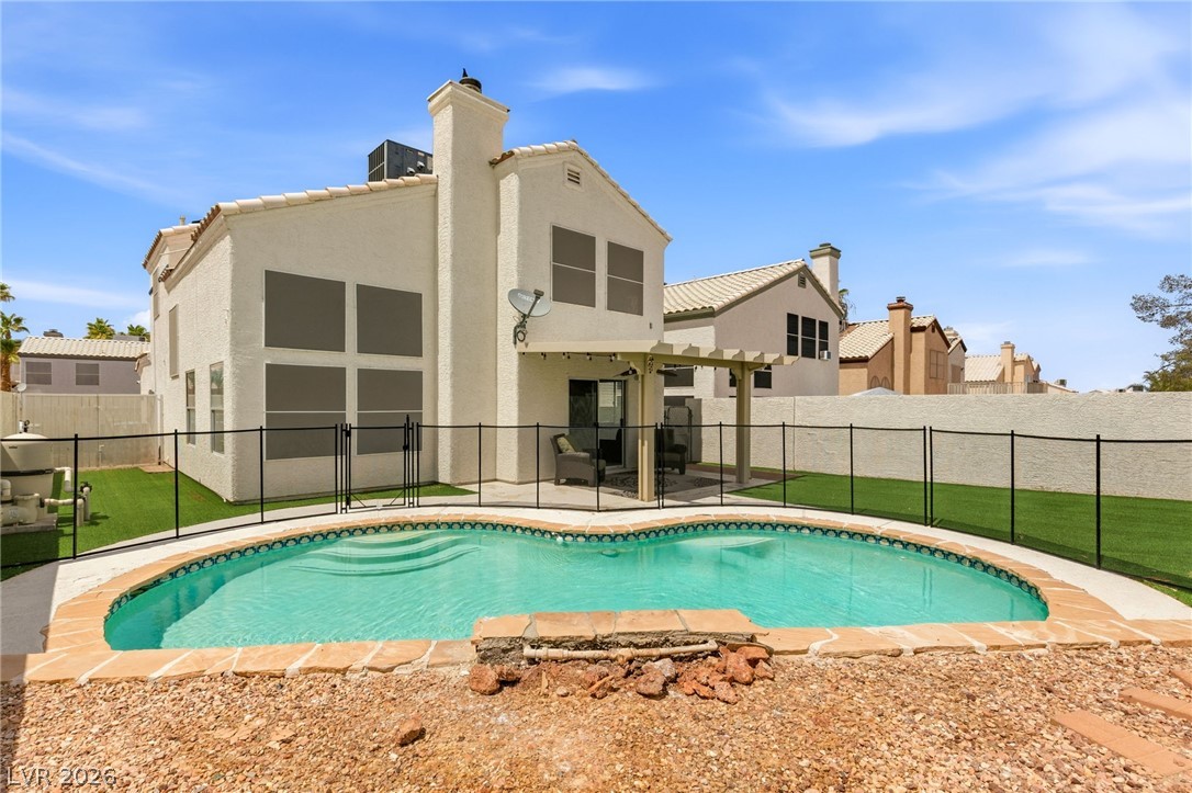 8233 Hydra Lane