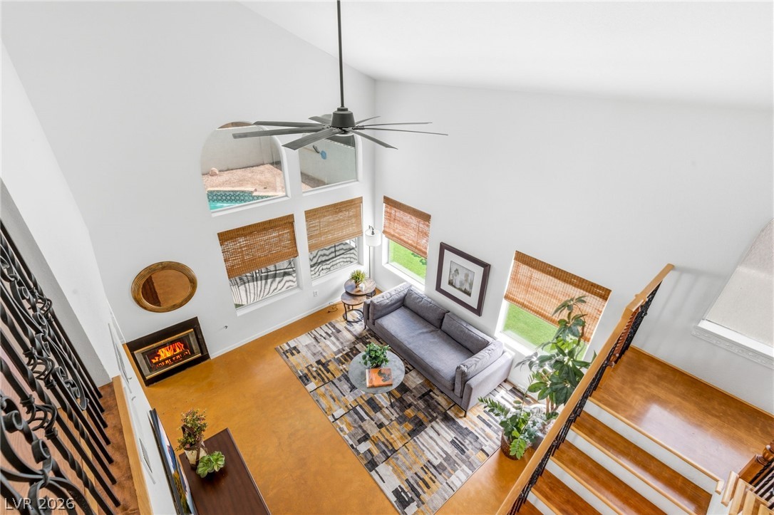 8233 Hydra Lane