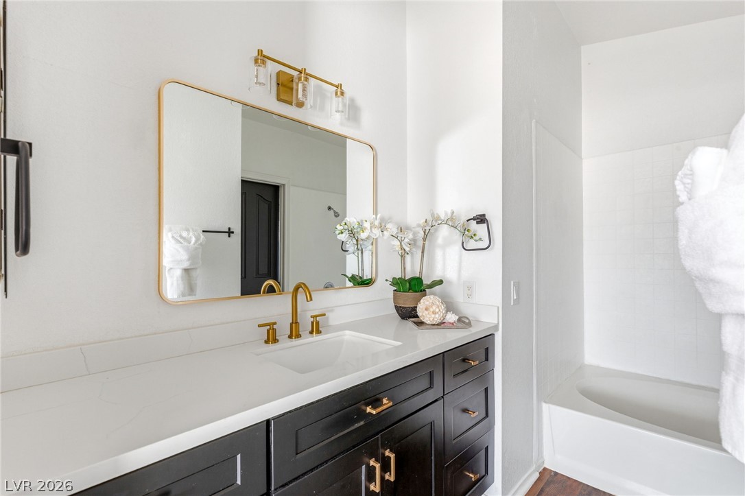 8233 Hydra Lane
