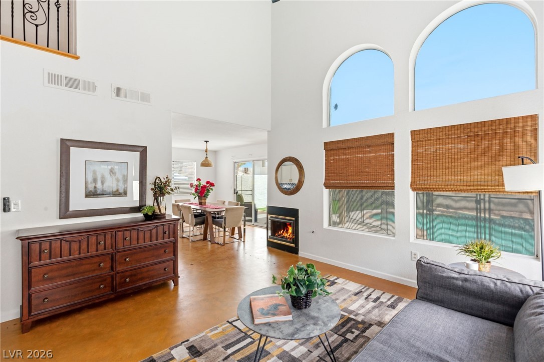 8233 Hydra Lane