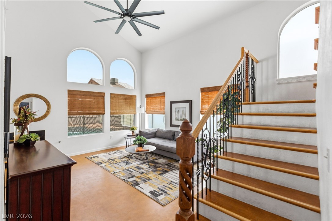 8233 Hydra Lane