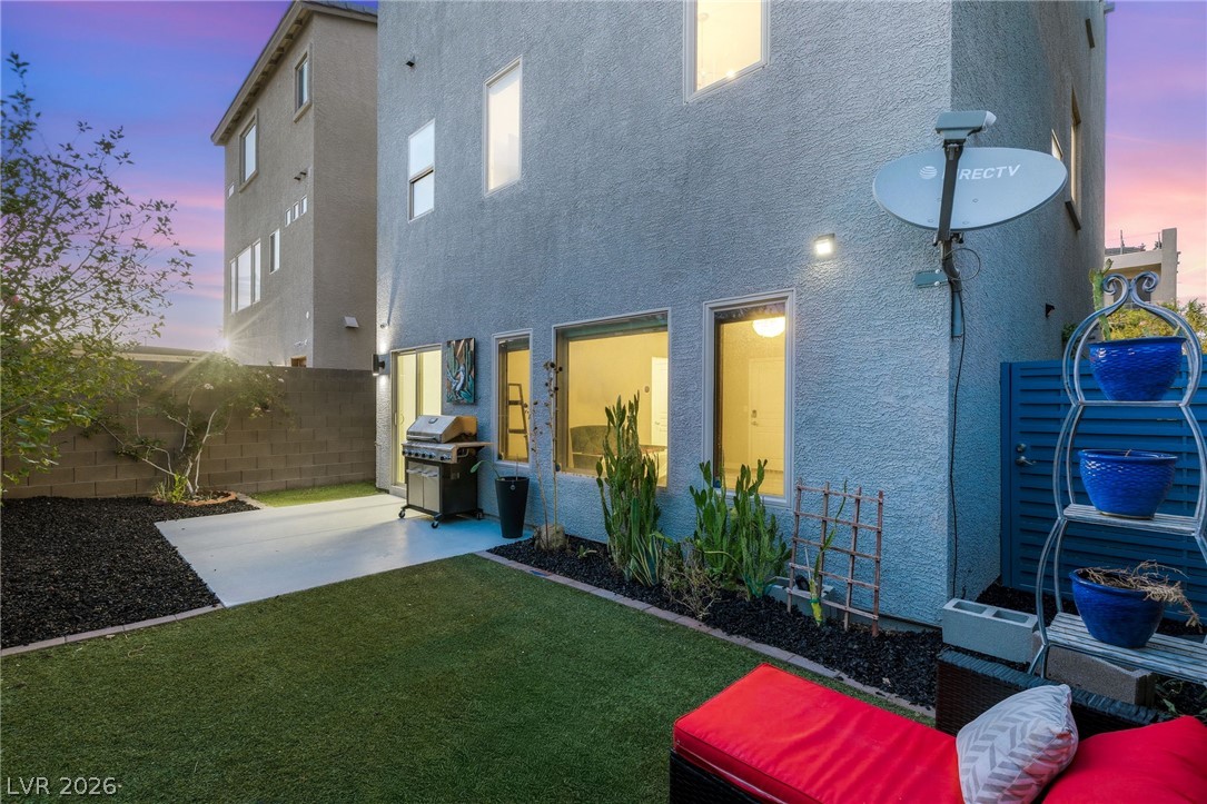 8111 Haywood Estate Avenue