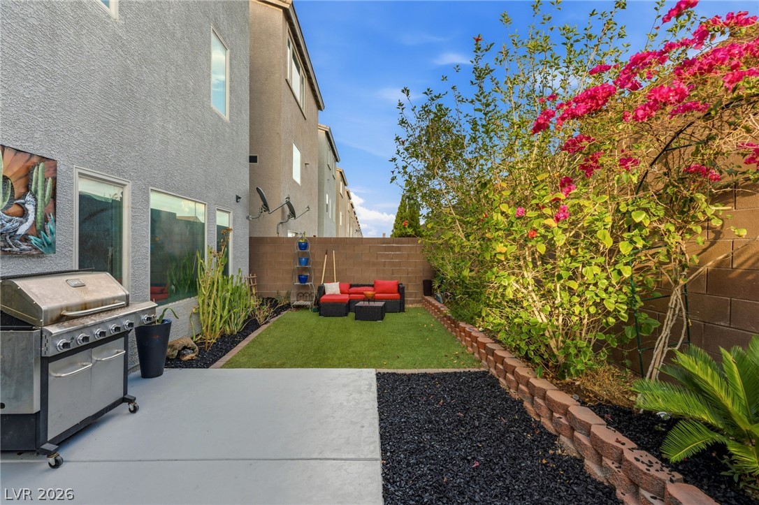 8111 Haywood Estate Avenue